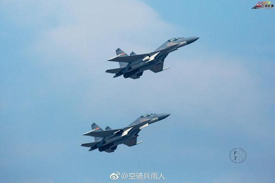 殲-16的航程與載彈量，深度解析中國(guó)新一代戰(zhàn)斗機(jī)的卓越性能，深度解析，殲-16戰(zhàn)斗機(jī)的航程與載彈量，揭示中國(guó)新一代戰(zhàn)斗機(jī)的卓越性能特點(diǎn)