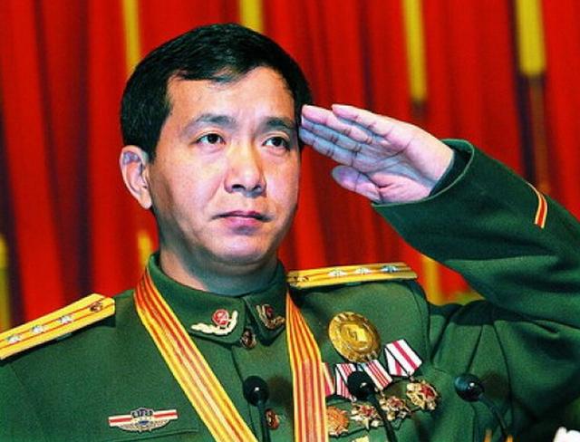 丁曉兵，鐵血軍人的時(shí)代標(biāo)桿，丁曉兵，鐵血軍人的時(shí)代標(biāo)桿典范