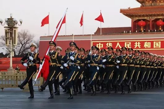三軍儀仗隊(duì)升國(guó)旗儀式，榮耀與莊重的象征，三軍儀仗隊(duì)升國(guó)旗儀式，榮耀與莊重的國(guó)威展現(xiàn)