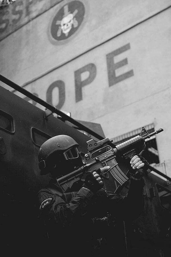 軍迷圖片與手機(jī)壁紙，熱血軍事文化的無縫融合，軍事文化融合手機(jī)壁紙，軍迷圖片展現(xiàn)熱血風(fēng)采