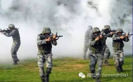 劉永陪在第十四集團(tuán)軍，領(lǐng)導(dǎo)力與英勇作戰(zhàn)的典范，劉永陪在第十四集團(tuán)軍，領(lǐng)導(dǎo)力與英勇作戰(zhàn)的典范典范人物風(fēng)采