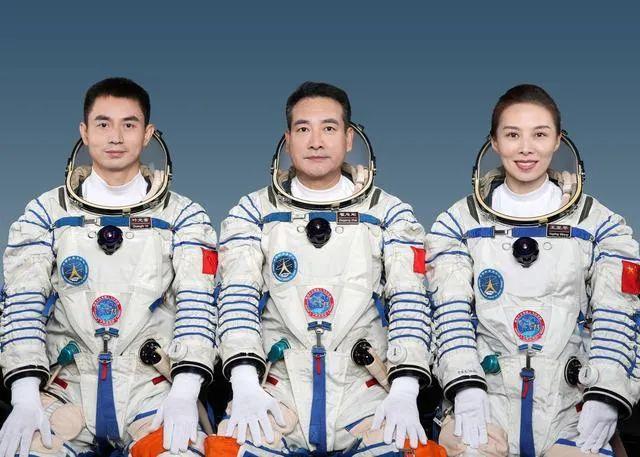 最近新聞大事件回顧，聚焦2022年10月，聚焦2022年10月，新聞大事件回顧與回顧