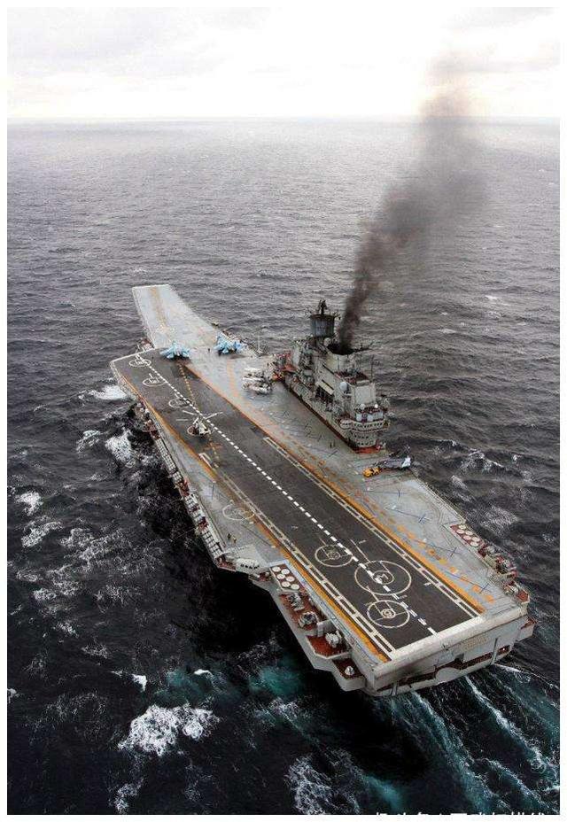 瓦良格號與庫茲涅佐夫號，兩大巨艦的傳奇與比較，瓦良格號與庫茲涅佐夫號巨艦，傳奇歷程與深度比較