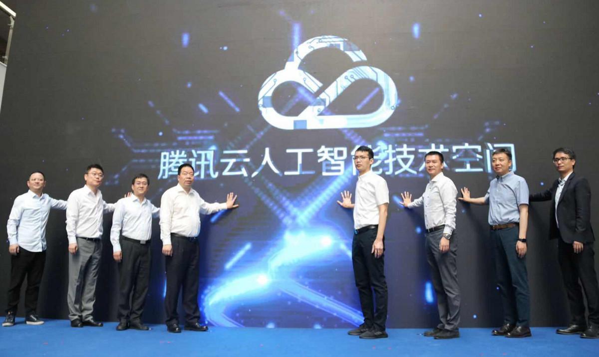科技創(chuàng)新引領(lǐng)未來(lái)，新聞發(fā)布會(huì)與政策解讀，科技創(chuàng)新引領(lǐng)未來(lái)，新聞發(fā)布會(huì)與政策解讀概覽