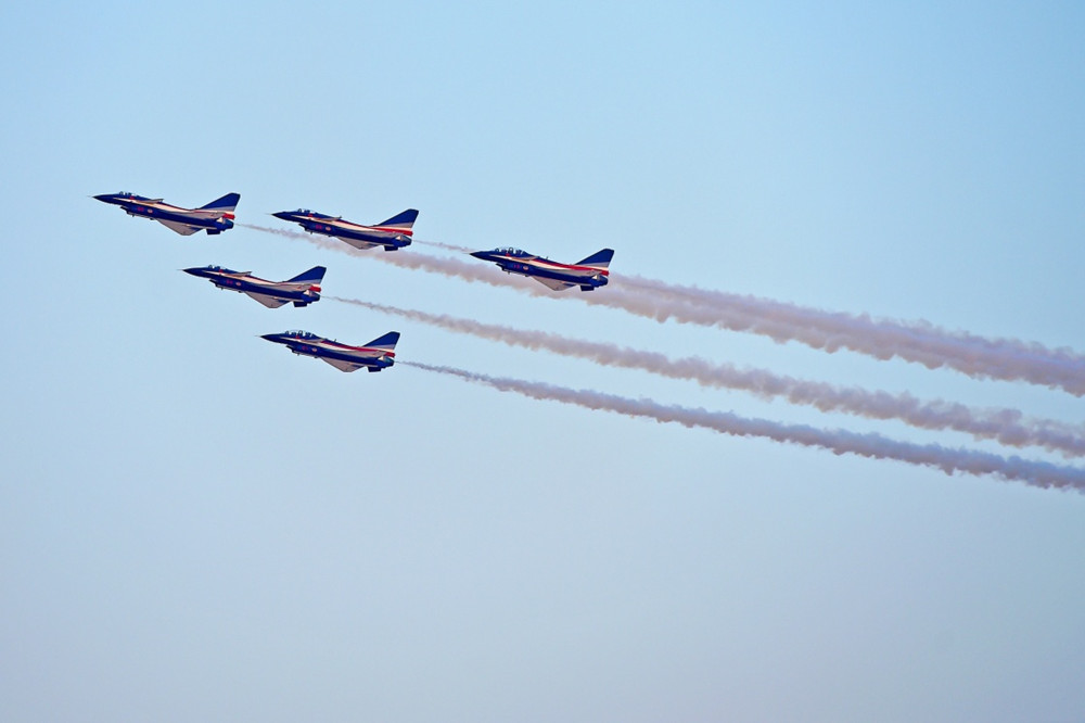 中國(guó)空軍一號(hào)飛機(jī)圖片大全，歷史與現(xiàn)代的壯麗交織，中國(guó)空軍一號(hào)，歷史與現(xiàn)代飛機(jī)的壯麗交織圖片大全