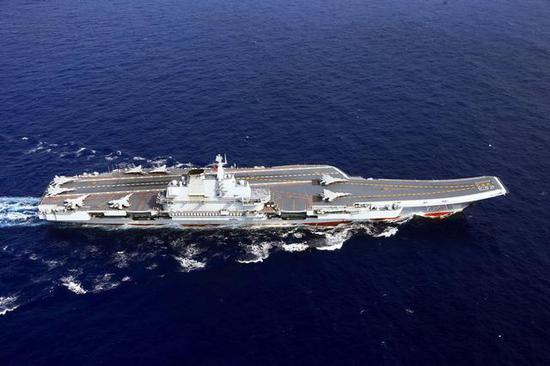 航空母艦的排水量是多少噸，航空母艦排水量揭秘，究竟多少噸？