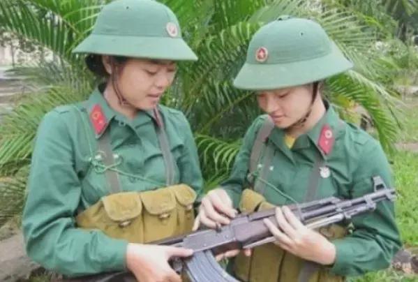 中國女兵在越南，歷史與文化的交融，中國女兵在越南，歷史與文化的交匯之旅