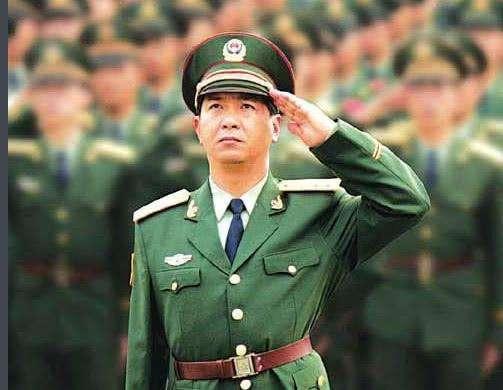 丁曉兵的夫人，一位令人敬佩的女性，丁曉兵夫人，令人敬佩的伴侶