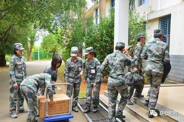 尊重與成長(zhǎng)，不得打罵新兵，尊重與成長(zhǎng)，新兵不打罵，共同成長(zhǎng)之路