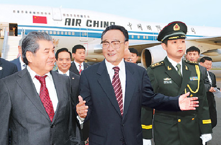 尤少忠與外交關(guān)系，一位外交官的職業(yè)生涯及其影響，尤少忠的外交生涯，職業(yè)生涯影響力與外交關(guān)系的深度解析