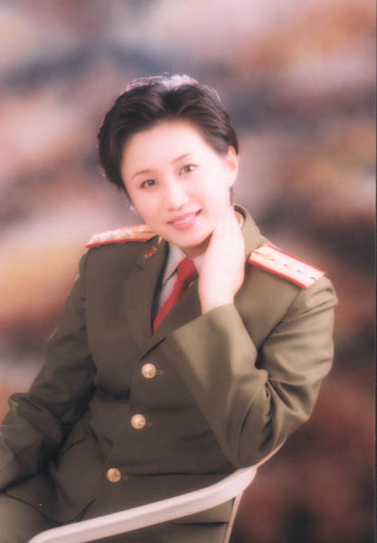軍事節(jié)目主持人的風(fēng)采，那些閃耀的明星與他們的圖像印記，軍事節(jié)目主持人的風(fēng)采，明星主持與他們的獨(dú)特印記