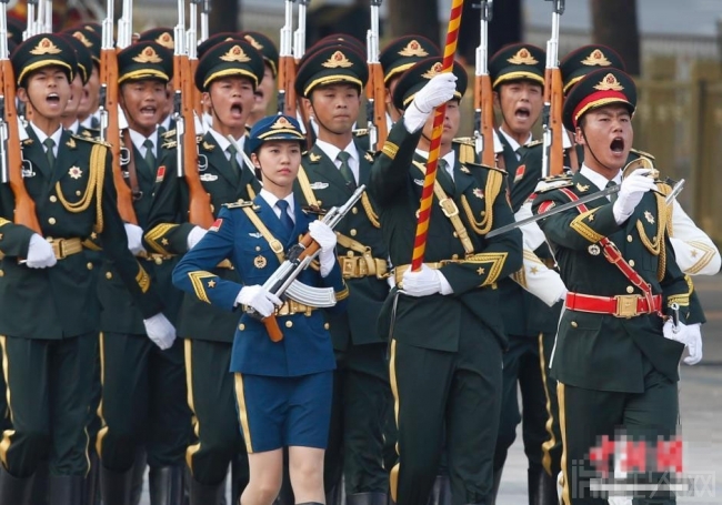 2015年解放軍參加俄羅斯閱兵，中俄軍事合作的深化與展示，中俄軍事合作深化，解放軍參加俄羅斯閱兵展現(xiàn)合作新篇章