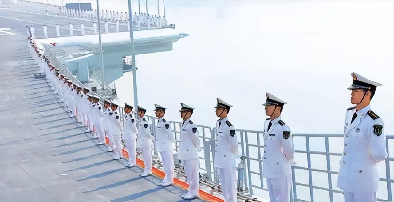 揭秘中國海軍的驕傲，171導(dǎo)彈護(hù)衛(wèi)艦發(fā)射導(dǎo)彈的瞬間，中國海軍驕傲，揭秘導(dǎo)彈護(hù)衛(wèi)艦發(fā)射導(dǎo)彈瞬間
