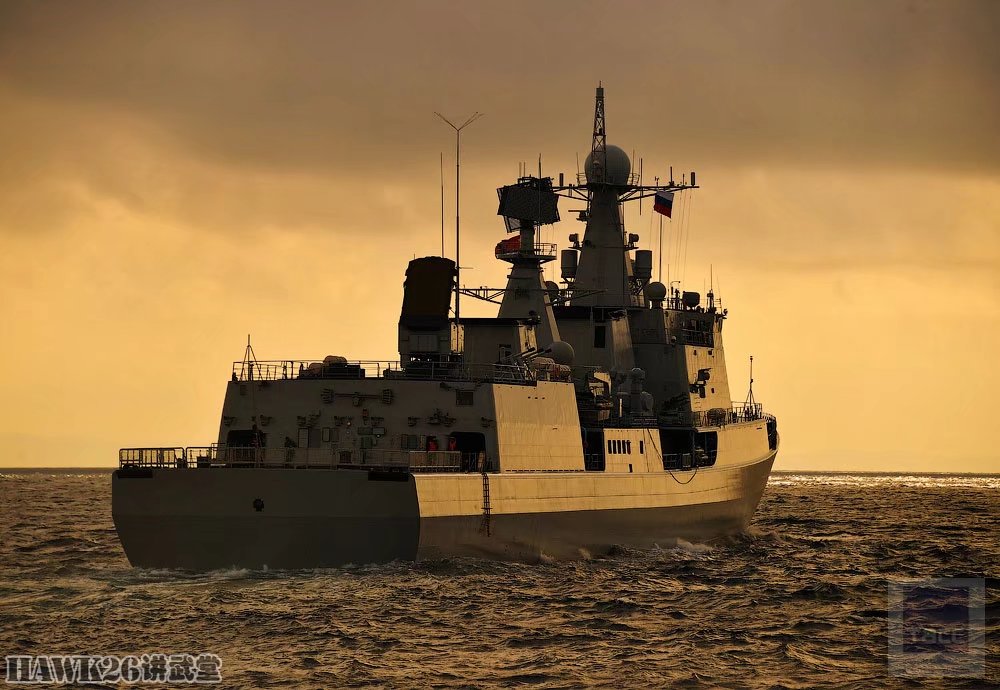 深海之影，051C型導(dǎo)彈驅(qū)逐艦的傳奇故事，深海傳奇，揭秘051C型導(dǎo)彈驅(qū)逐艦的神秘之旅