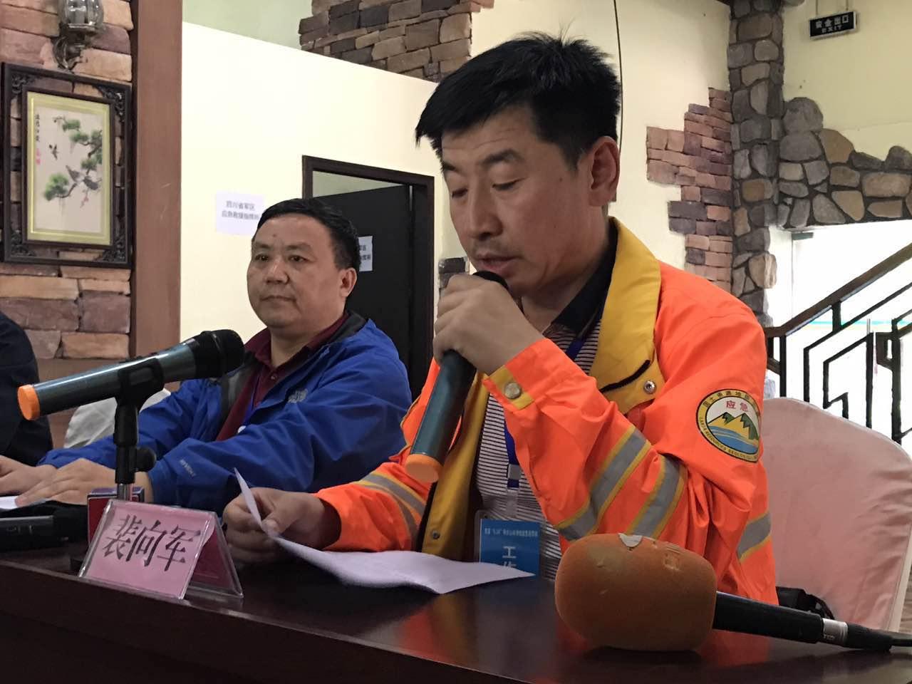 關(guān)于21式迷彩服穿著的探討，關(guān)于21式迷彩服穿著的探討與體驗分享