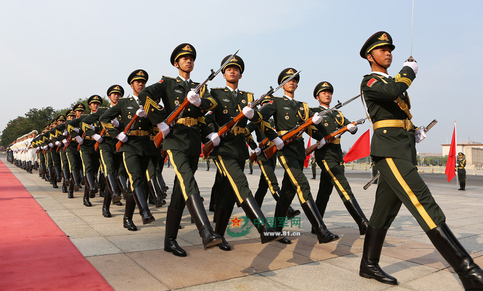 三軍儀仗隊圖片大全集，榮耀與力量的展現(xiàn)，三軍儀仗隊圖片集，榮耀與力量的完美展現(xiàn)