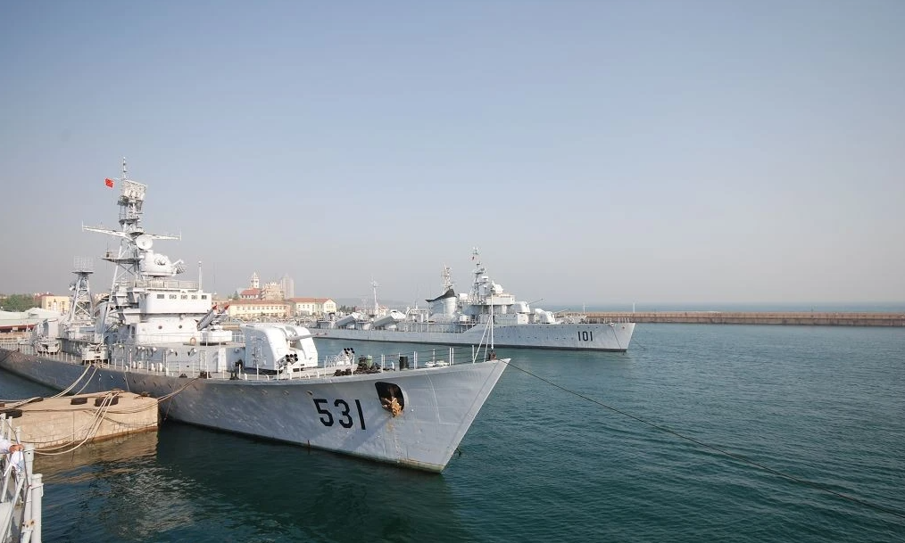 青島海軍，展現(xiàn)中國(guó)力量的海上衛(wèi)士，青島海軍，中國(guó)力量的海上衛(wèi)士風(fēng)采展現(xiàn)