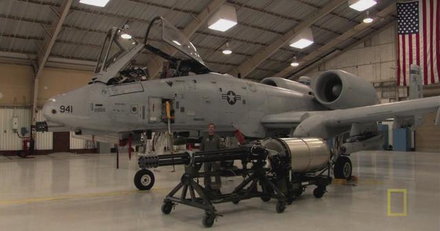 揭秘A-10機炮傾斜之謎，為何設(shè)計如此獨特？，揭秘A-10機炮傾斜設(shè)計的獨特之處與原因解析