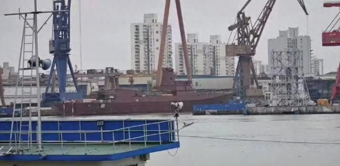 關(guān)于我國海軍艦艇中垂直發(fā)射單元尺寸的研究——以054A護衛(wèi)艦為例，我國海軍艦艇垂直發(fā)射單元尺寸研究——以054A護衛(wèi)艦為視角