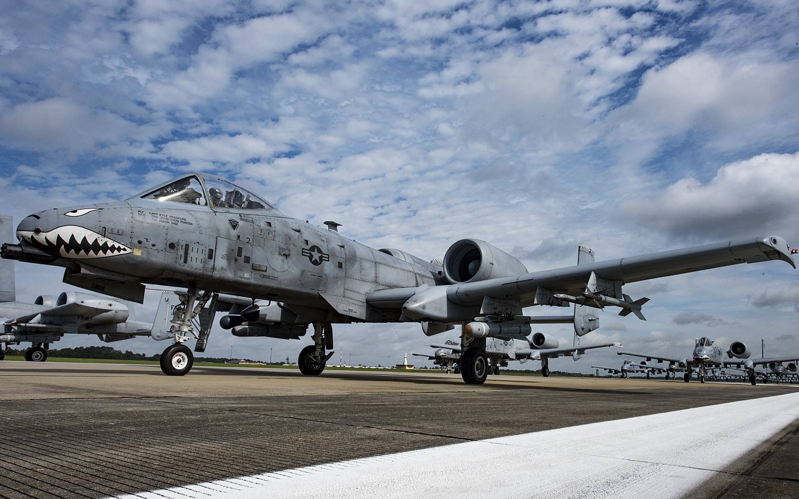 A-10攻擊機訓練大全，深入了解與掌握飛行技巧，A-10攻擊機訓練詳解，飛行技巧深度解析
