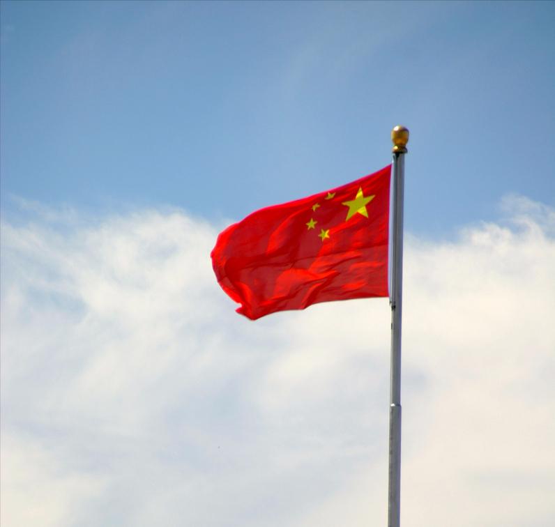 俄美戰(zhàn)爭(zhēng)已打響，一場(chǎng)關(guān)乎全球格局的較量在知乎上熱議，俄美戰(zhàn)爭(zhēng)熱議背后，全球格局的較量在知乎掀起熱議