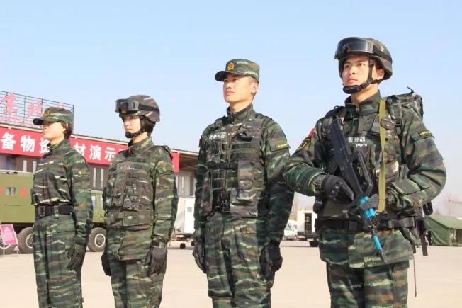 探索未來戰(zhàn)場裝備，揭秘中國軍隊(duì)21式叢林夏季作訓(xùn)服的特點(diǎn)，揭秘中國軍隊(duì)未來戰(zhàn)場裝備，叢林夏季作訓(xùn)服21式特點(diǎn)探索