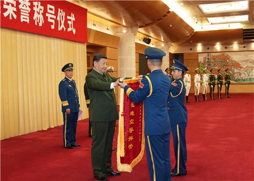 八一勛章獲得者，榮耀背后的故事與啟示，八一勛章獲得者背后的榮耀與啟示