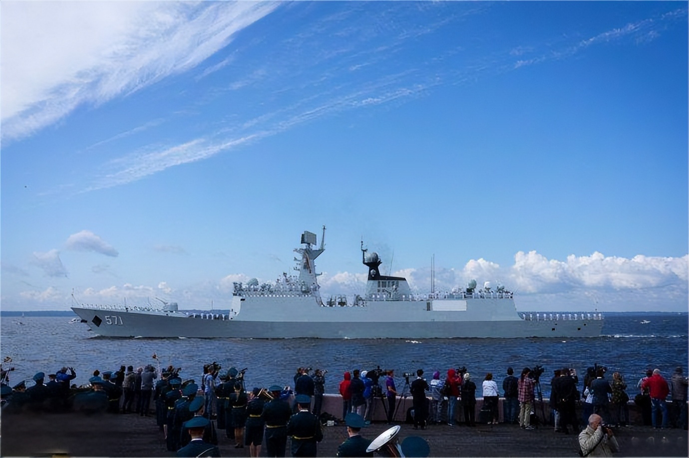 海軍護衛(wèi)艦運城號的榮耀與擔當，海軍護衛(wèi)艦運城號，榮耀與擔當?shù)暮胶Ｖ? class=
