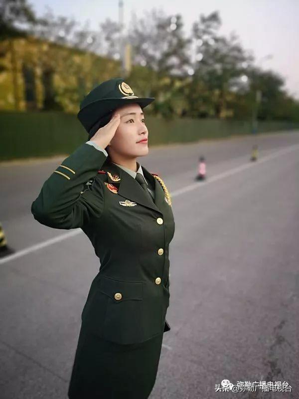 閱兵儀式的方陣，榮耀與力量的展現(xiàn)，閱兵儀式方陣，榮耀與力量的璀璨展現(xiàn)