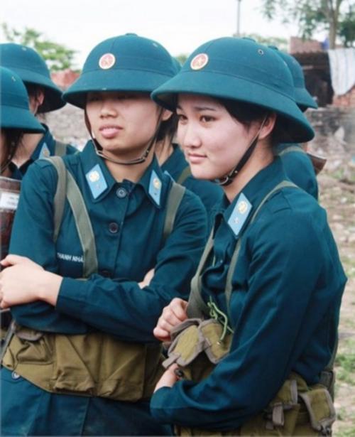 中國女兵在越南，英勇與堅韌的傳奇故事，中國女兵在越南，英勇堅韌的傳奇之旅