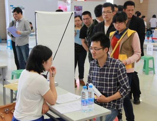 最新消息解析，延遲退休政策及其影響，延遲退休政策最新解析，影響與展望