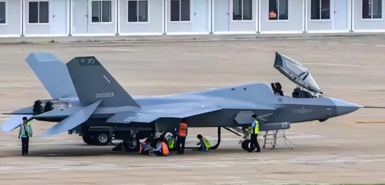 殲35與福建艦，中國海軍航空力量的嶄新篇章，殲35與福建艦，中國海軍航空力量的崛起新篇章
