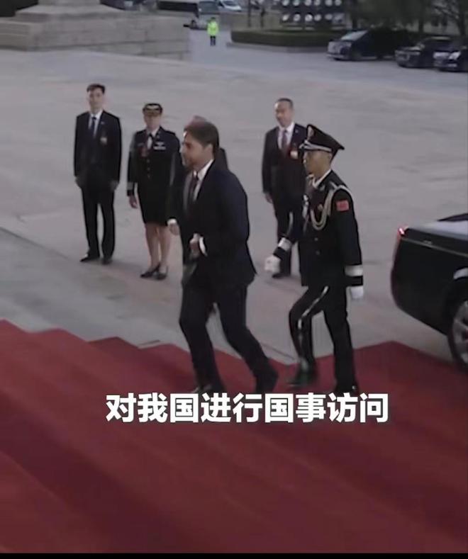 國賓護衛(wèi)隊全程護送拉卡列訪華，展現(xiàn)中拉友好交往新篇章，國賓護衛(wèi)隊護送拉卡列訪華，中拉友好交往邁入新篇章