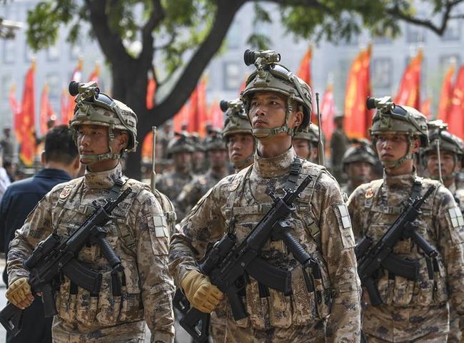 最新星空迷彩服圖片，時尚與軍事的完美融合，星空迷彩服，時尚與軍事的絕美交融圖片大賞