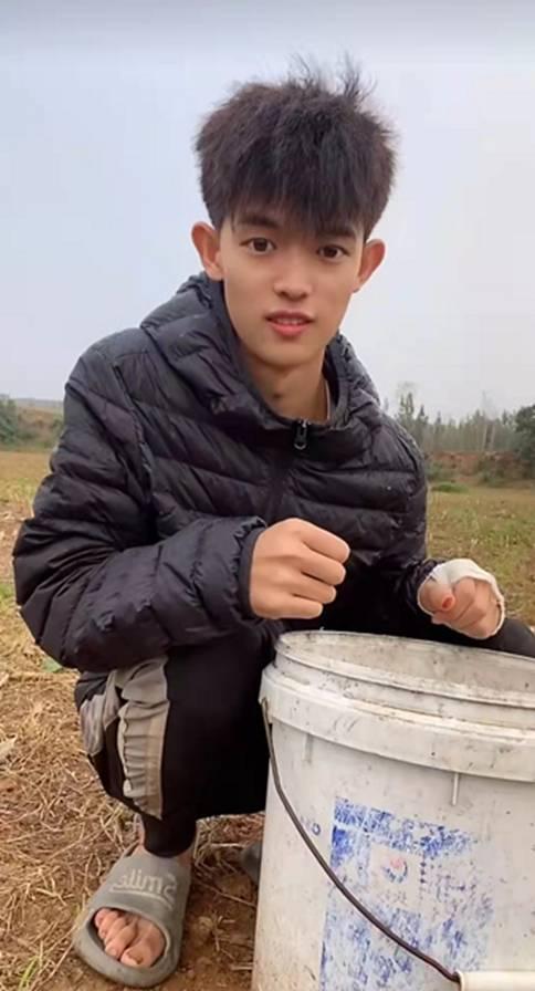 蘇-30圖片，探索強(qiáng)大戰(zhàn)斗機(jī)的魅力與性能，蘇-30戰(zhàn)斗機(jī)，探索強(qiáng)大性能與魅力所在