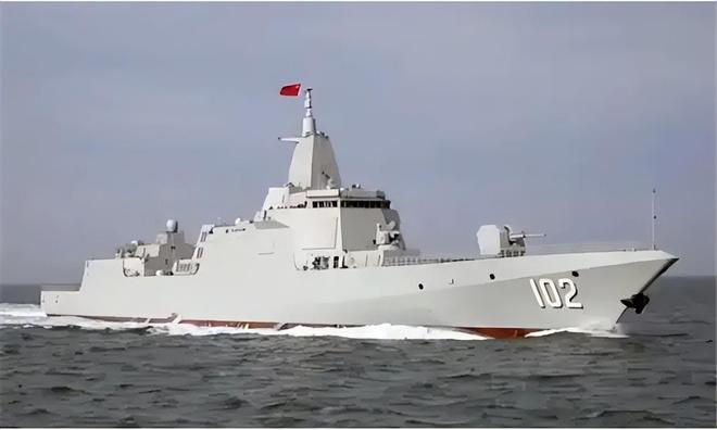 第三艘055型驅(qū)逐艦的服役，中國(guó)海軍邁向新時(shí)代的里程碑，中國(guó)海軍邁入新時(shí)代，第三艘055型驅(qū)逐艦正式服役記