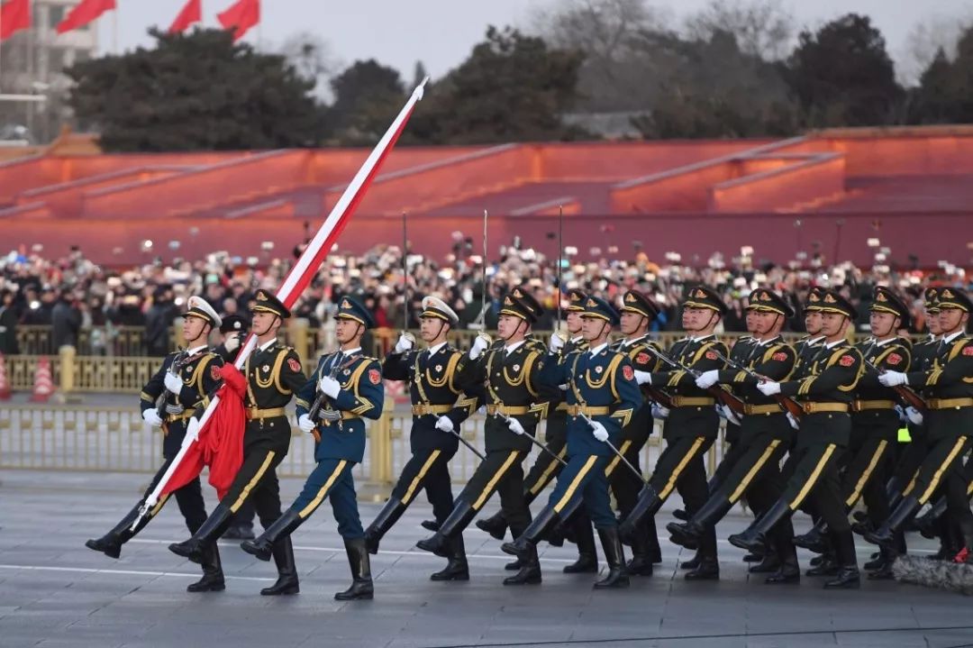 三軍儀仗隊高清圖片大全，榮耀與力量的展現(xiàn)（附40張高清圖片），榮耀與力量展現(xiàn)，三軍儀仗隊高清圖片大全（附40張美圖）
