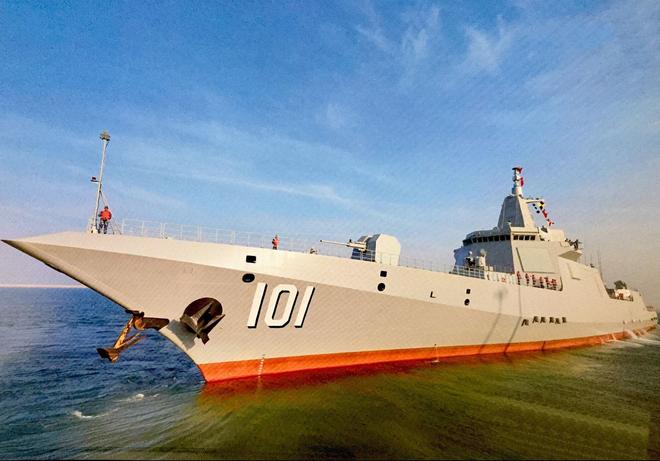 揭秘中國海軍新一代戰(zhàn)艦，055九號艦，揭秘中國海軍新一代戰(zhàn)艦，055九號艦亮相展露鋒芒