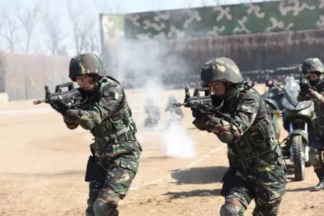 中國(guó)女特種兵最早出現(xiàn)的時(shí)刻，歷史回顧與探究，中國(guó)女特種兵歷史回顧與早期起源探究