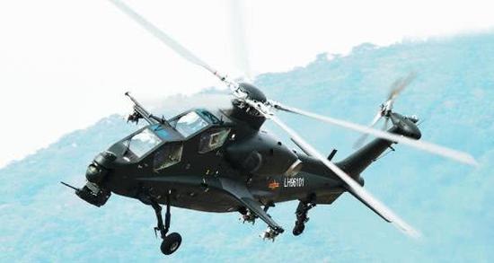 阿帕奇武裝直升機(jī)，誰鑄就的空中傳奇？，揭秘阿帕奇武裝直升機(jī)背后的傳奇創(chuàng)造者，空中霸主如何鑄就？