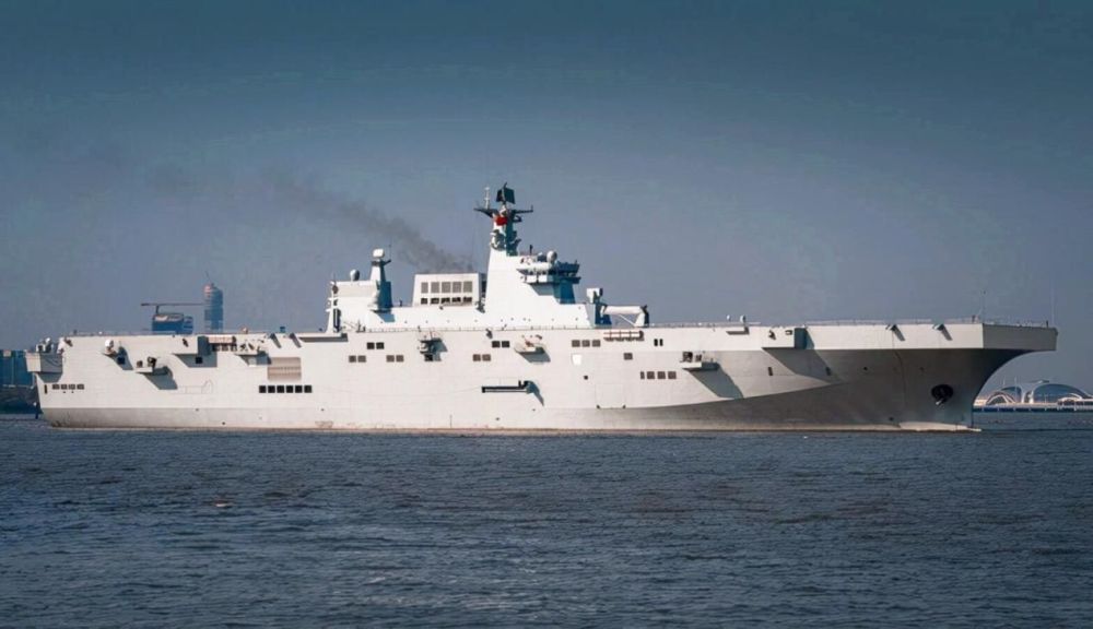 中國海軍新一代力量，075型兩棲攻擊艦直升機(jī)數(shù)量揭秘，中國海軍新一代力量揭秘，075型兩棲攻擊艦直升機(jī)數(shù)量探秘