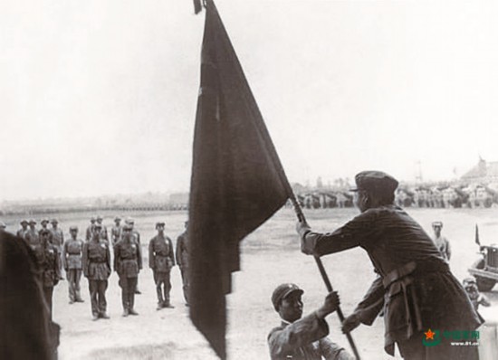 中國人民解放軍軍旗橫直比研究，歷史與象征意義，中國人民解放軍軍旗橫直比研究，歷史沿革與象征意義探究