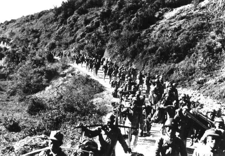 中國人民志愿軍跨過鴨綠的歷史事件，英勇抗敵，鑄就輝煌，中國人民志愿軍跨鴨綠江英勇抗敵，鑄就輝煌歷史篇章