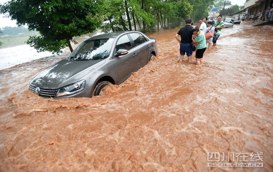 四川多地暴雨，挑戰(zhàn)與應(yīng)對(duì)，四川多地暴雨來襲，挑戰(zhàn)與應(yīng)對(duì)策略