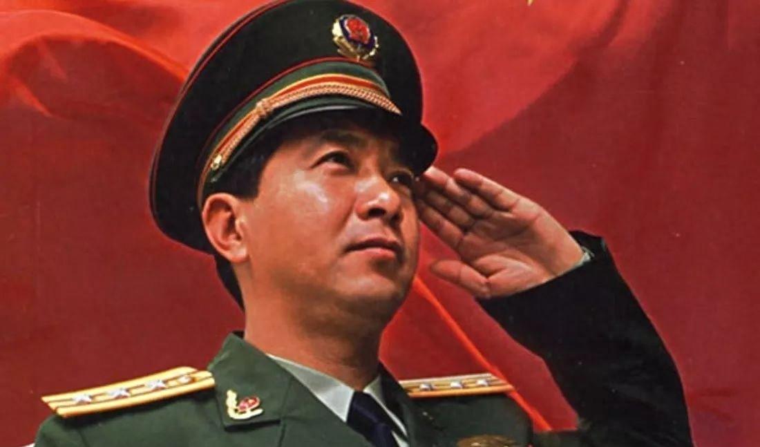 戰(zhàn)斗英雄丁曉兵簡介，戰(zhàn)斗英雄丁曉兵，英勇事跡簡介