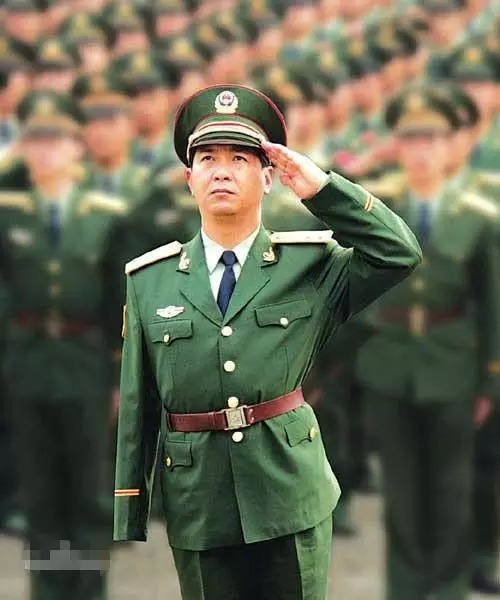 丁曉兵個人簡介，丁曉兵個人簡介，英雄事跡與生平概述