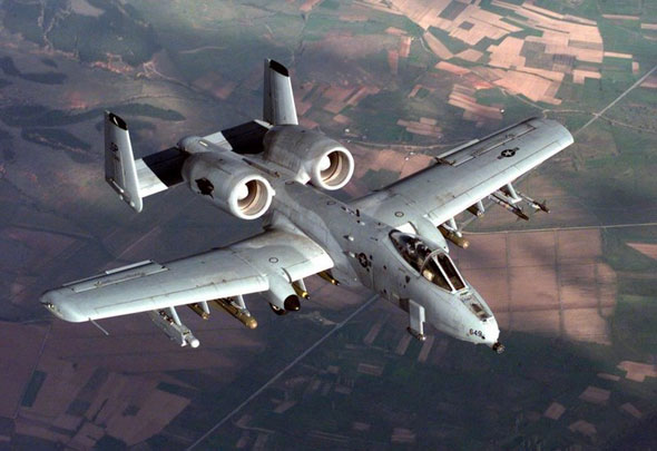 A-10攻擊機(jī)的威力與傳奇，A-10攻擊機(jī)的威力與傳奇，戰(zhàn)斗機(jī)的傳奇表現(xiàn)與實(shí)戰(zhàn)威力探索