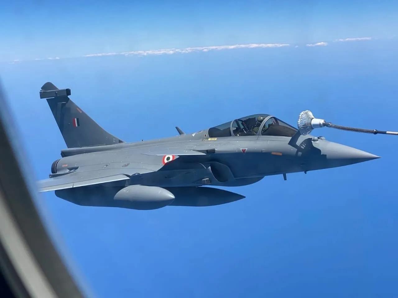 中巴空軍雄鷹，共筑空中長城的友誼與力量，中巴空軍雄鷹攜手共筑空中長城，友誼與力量的象征