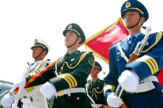 華蓮奶爸與三軍儀仗隊，一張圖片背后的故事，華蓮奶爸與三軍儀仗隊，一張圖片背后的感人故事
