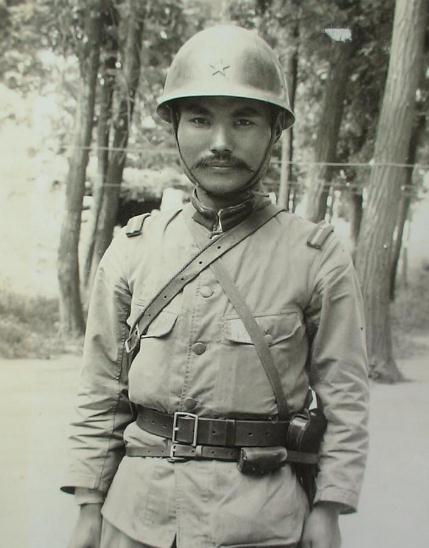 日本鬼子真正的軍服，歷史、特點與現(xiàn)代反思，日本侵華戰(zhàn)爭中的軍服，歷史特點與現(xiàn)代反思